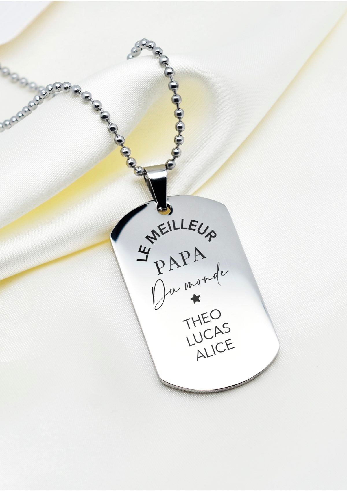 Best Dad in the World Necklace - Silver